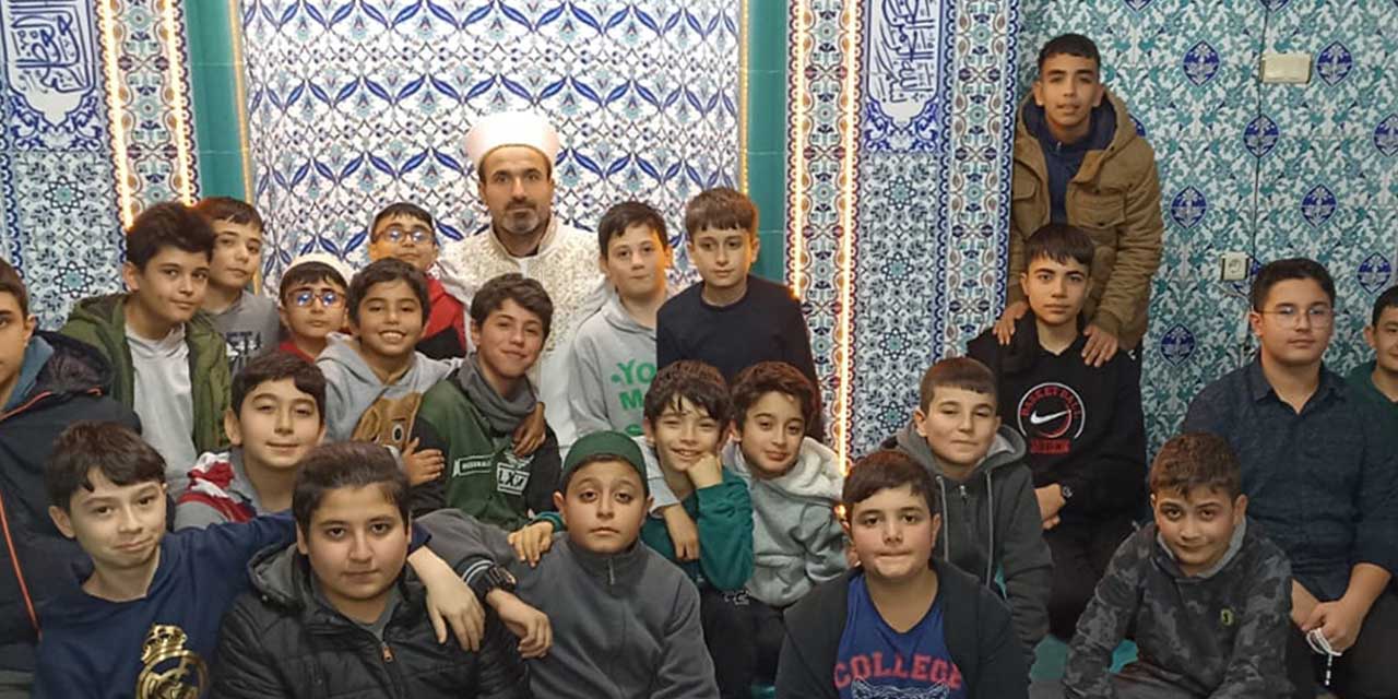 Kırıkkale'de çocuklar camide buluştu