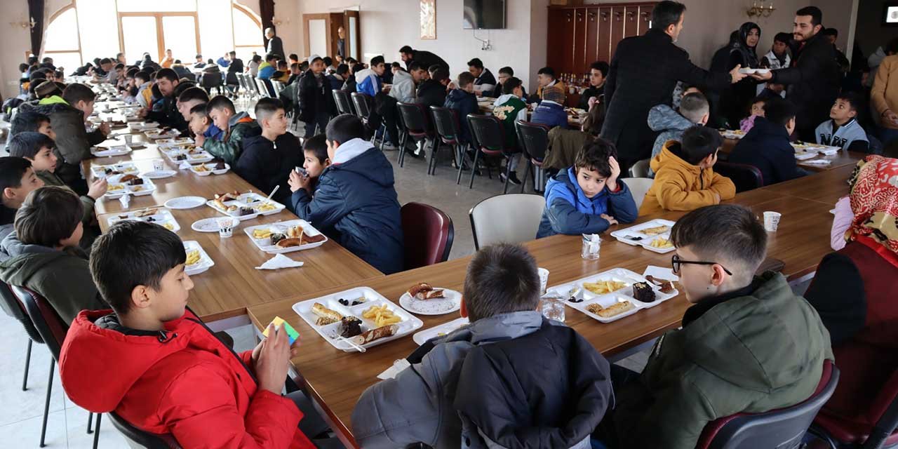 Kırıkkale’de öğrenciler kahvaltıda buluştu