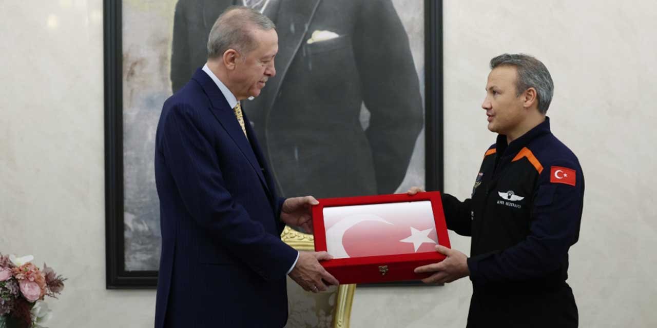 Cumhurbaşkanı Recep Tayyip Erdoğan, Alper Gezeravcı’yı kabul etti