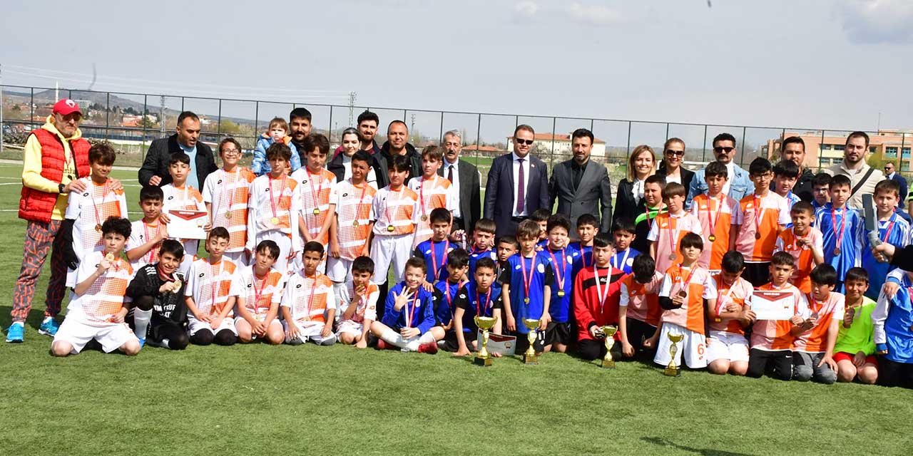 Kırıkkale’de küçük erkekler futbol heyecanı!