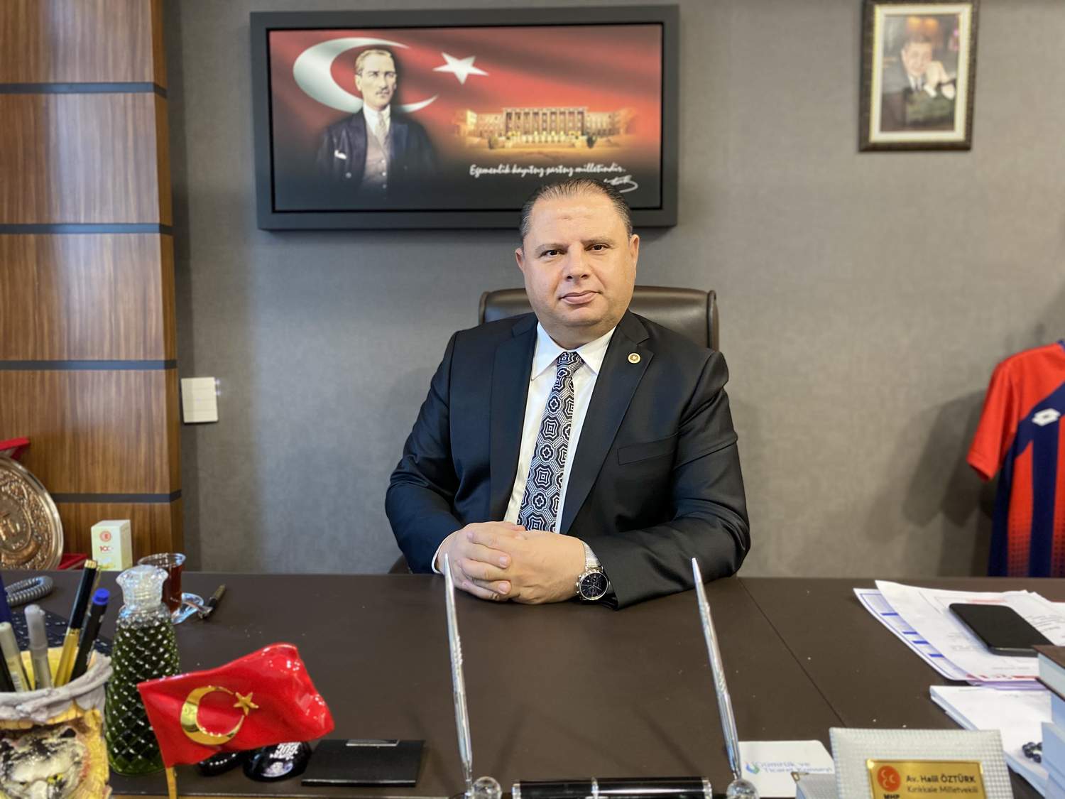 MHP’li Öztürk’ten emekli amirallere sert tepki