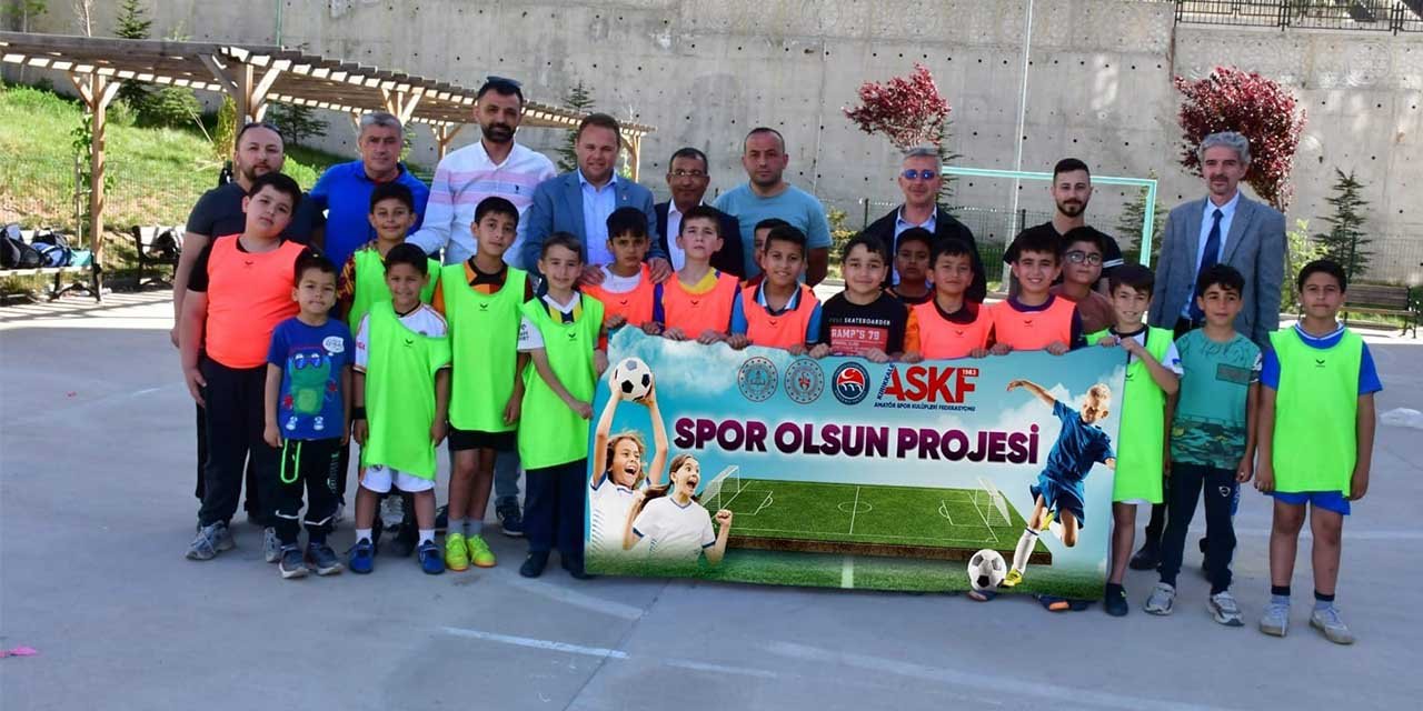 Kırıkkale’de okullarda futbolcular yetişiyor