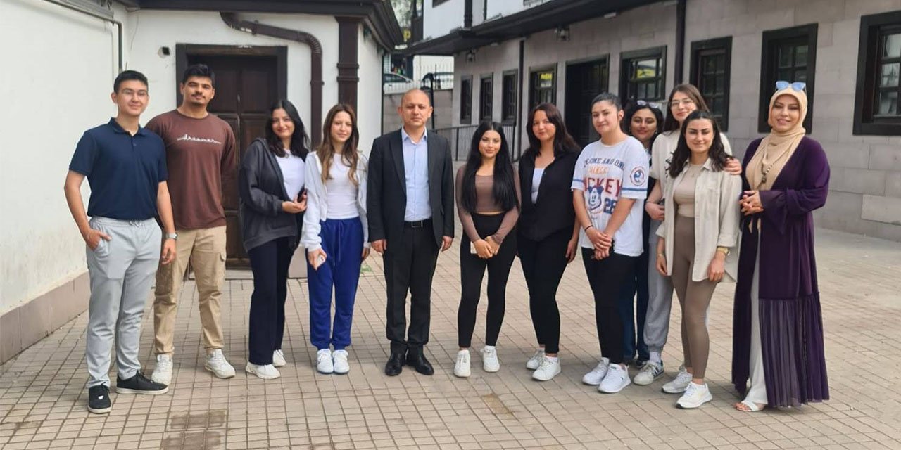 Başkan Ahmet Önal, gençlerle buluştu