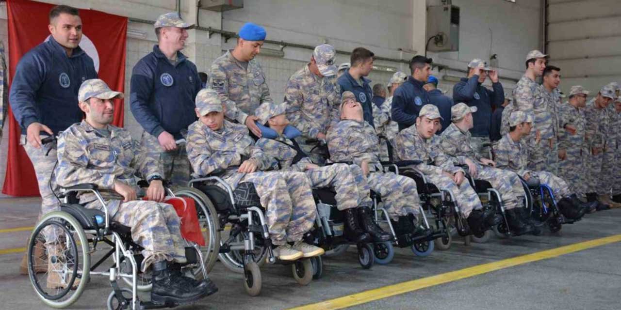 Ankara’da 21 engelli genç temsili askerlik yaptı
