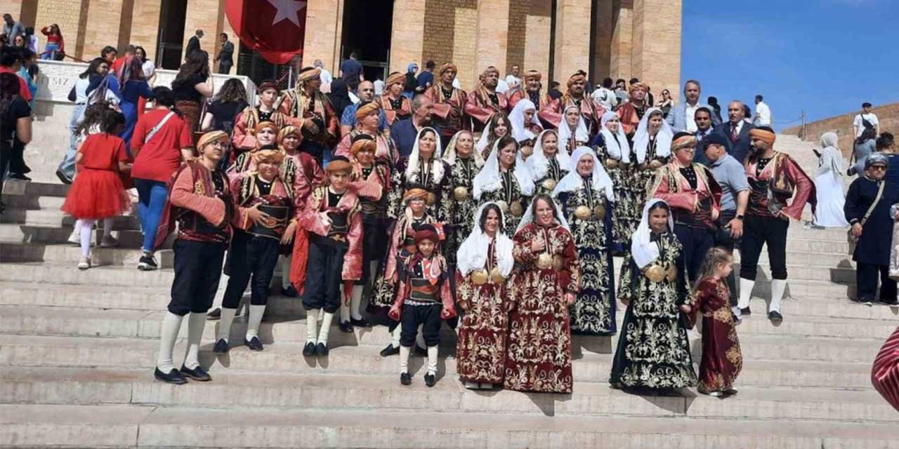 Seymenler ve bacıerenler Gençlik Haftası’nda Anıtkabir’de