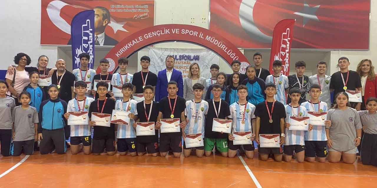 Kırıkkale’de Futsal yıldızları ödüllendirildi