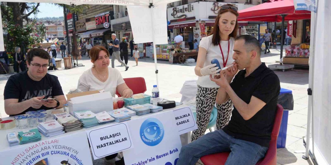 Kastamonu’da sokakta vatandaşlara ücretsiz sağlık testleri yapıldı