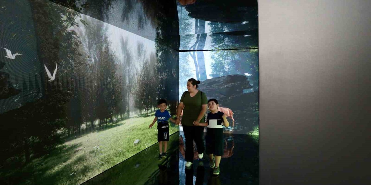ÇEVREFEST’te ‘İklim Tüneli’ ziyaretçilerin ilgi odağı oldu