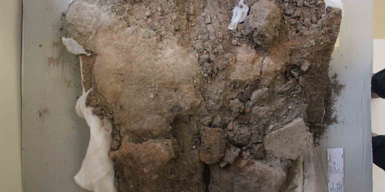 Dünyada tek örneği Türkiye’de bulunan bin 500 yıllık Roma zırhı restore edildi