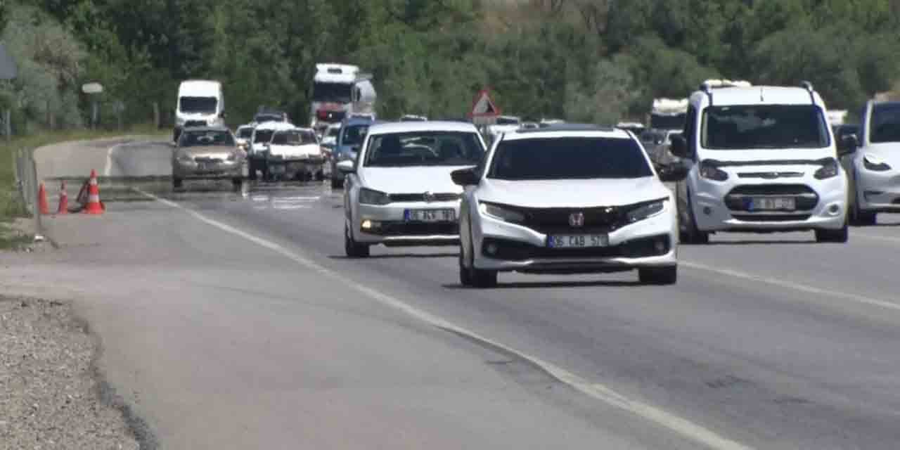 Ankara-Samsun karayolunda bayram dönüşü trafiği