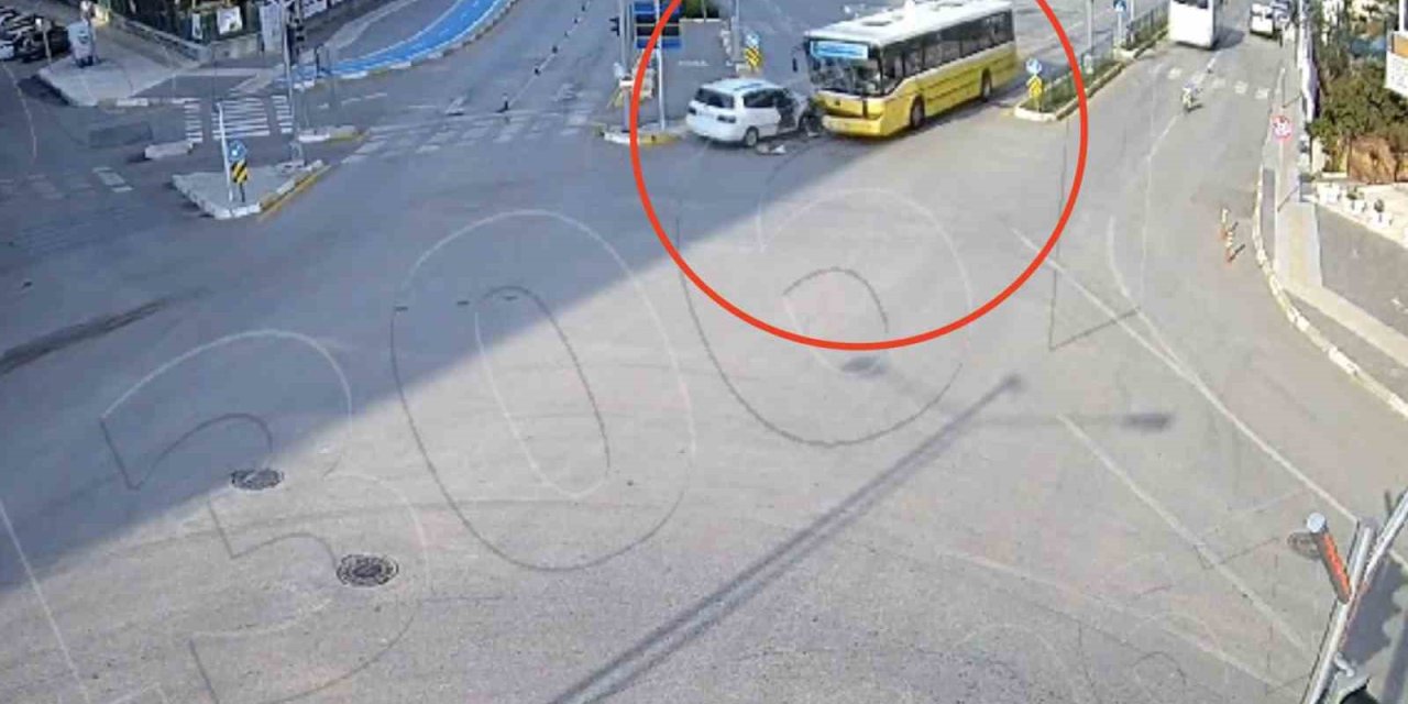 Çorum’da yolcu otobüsü ile hafif ticari araç çarpıştı: 10 yaralı