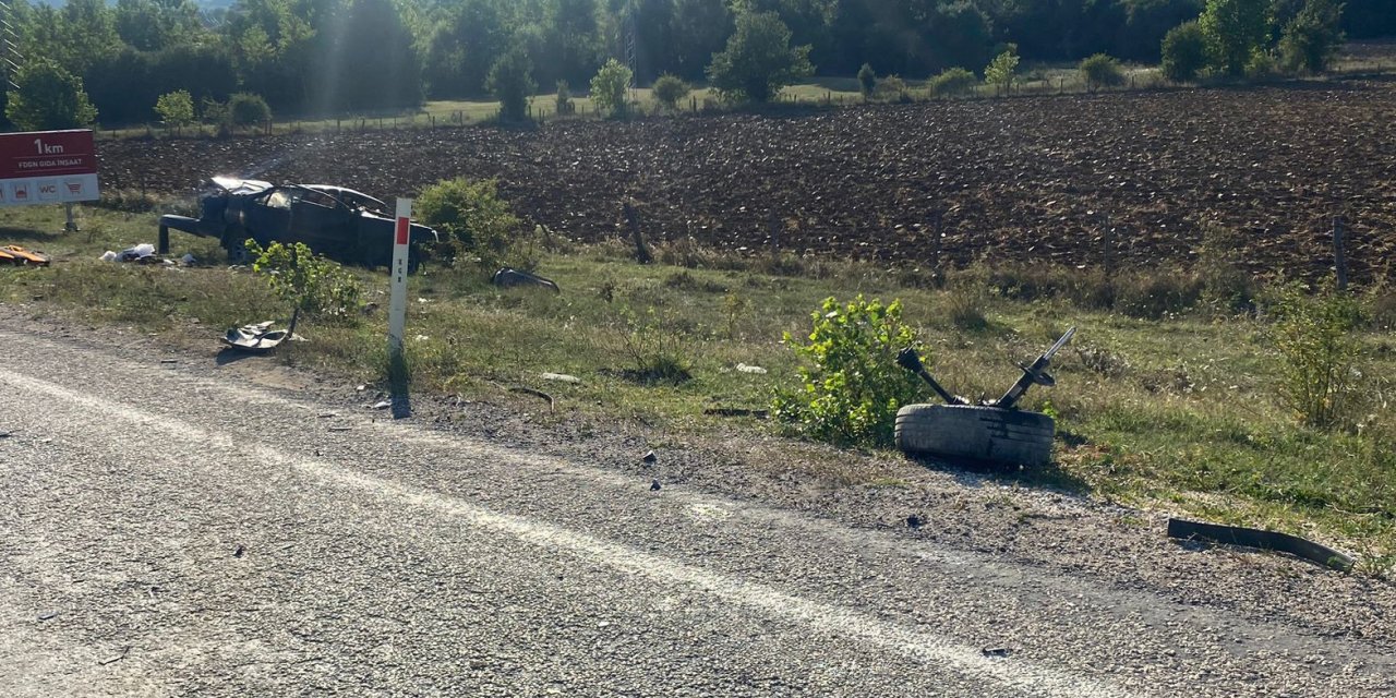 İki otomobil çarpıştı, 1 kişi öldü