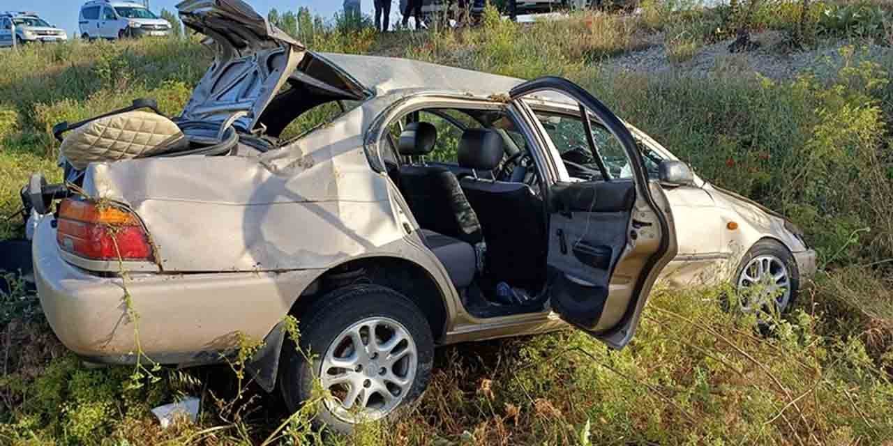 Kontrolden çıkan otomobil tarlaya devrildi: 1 yaralı