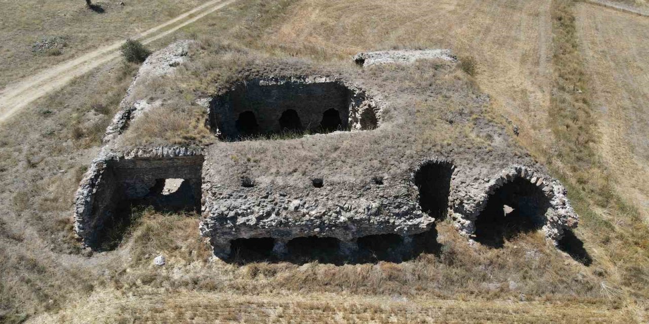 800 yıllık Selçuklu medresesi ayağa kaldırılacak