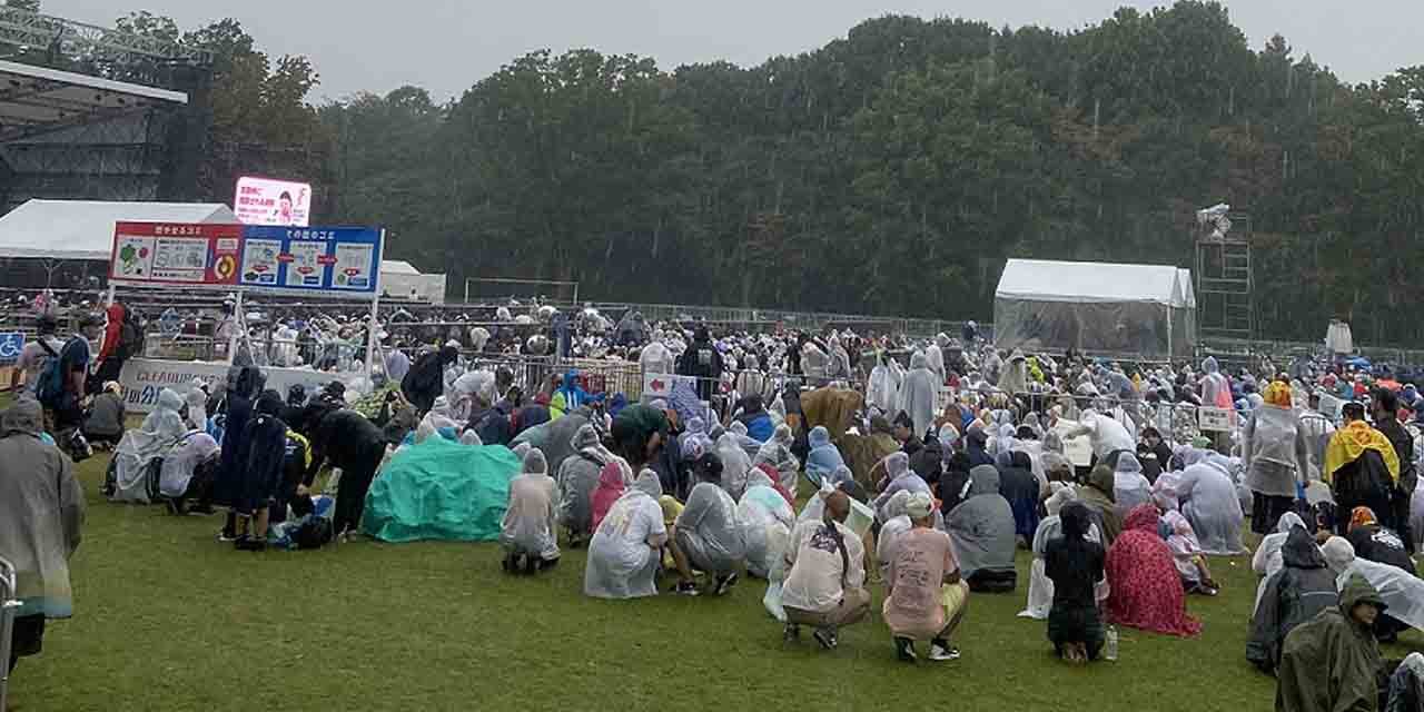 Japonya'da konser alanına yıldırım düştü: 9 yaralı