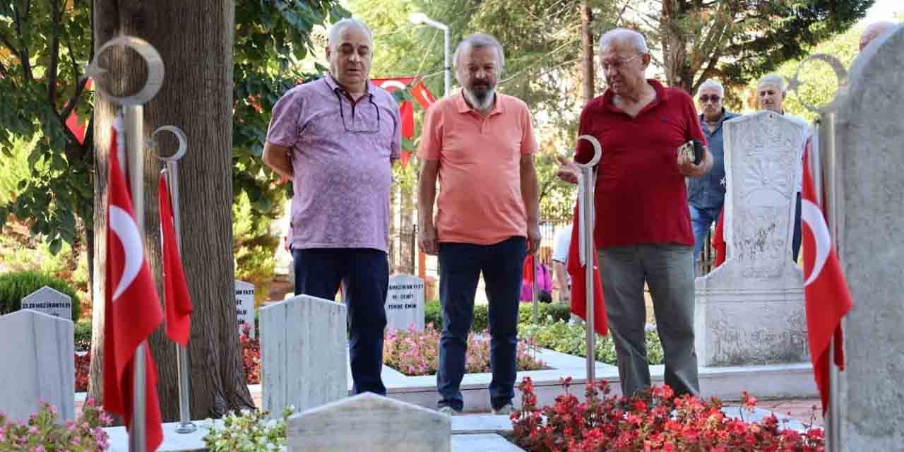 Asker arkadaşları Kocaeli’de özlem giderdi