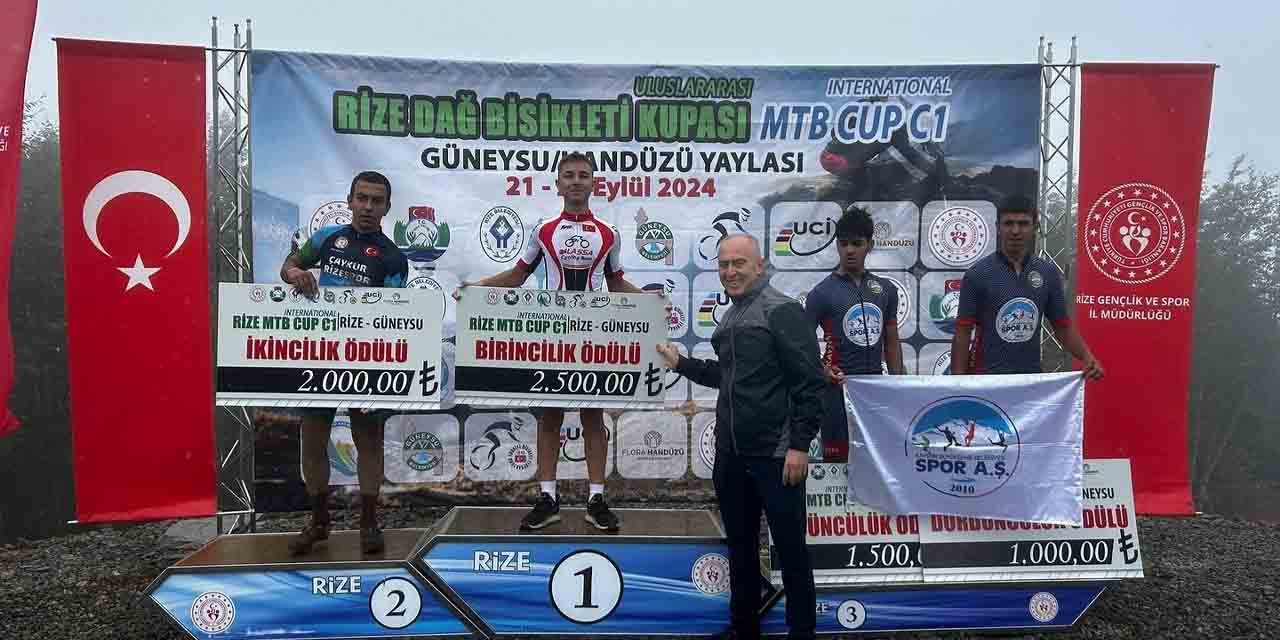 Kayserili sporcular Rize’den 3 madalya ile döndü