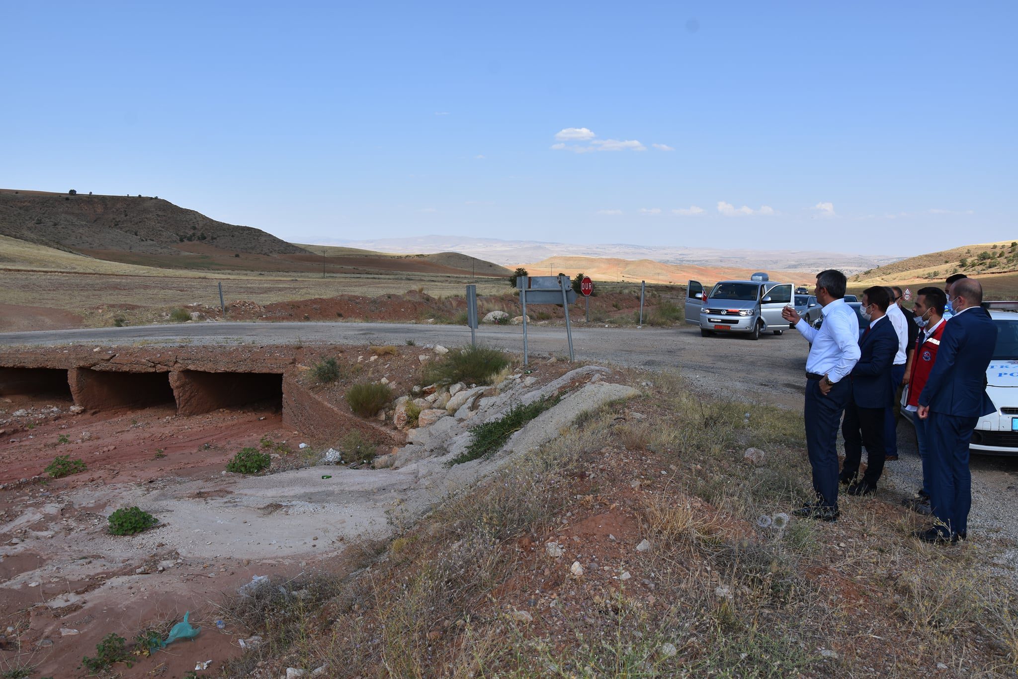 Köylerde yol çalışması devam ediyor