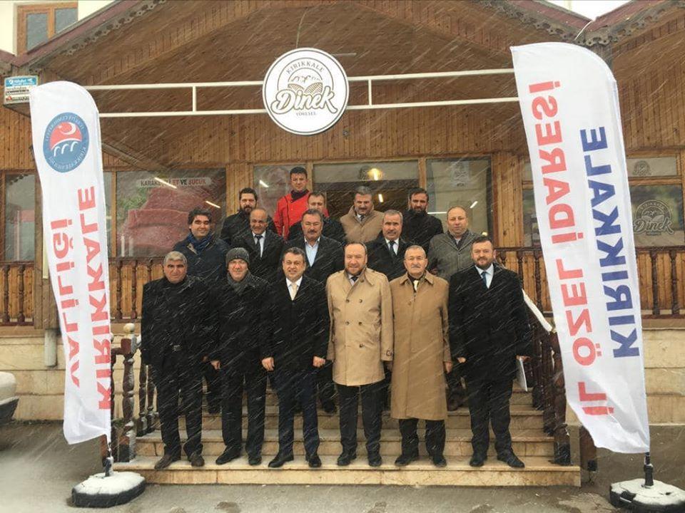 Grup toplantısını Dinek Yöresel Ürünler tesislerinde yaptılar