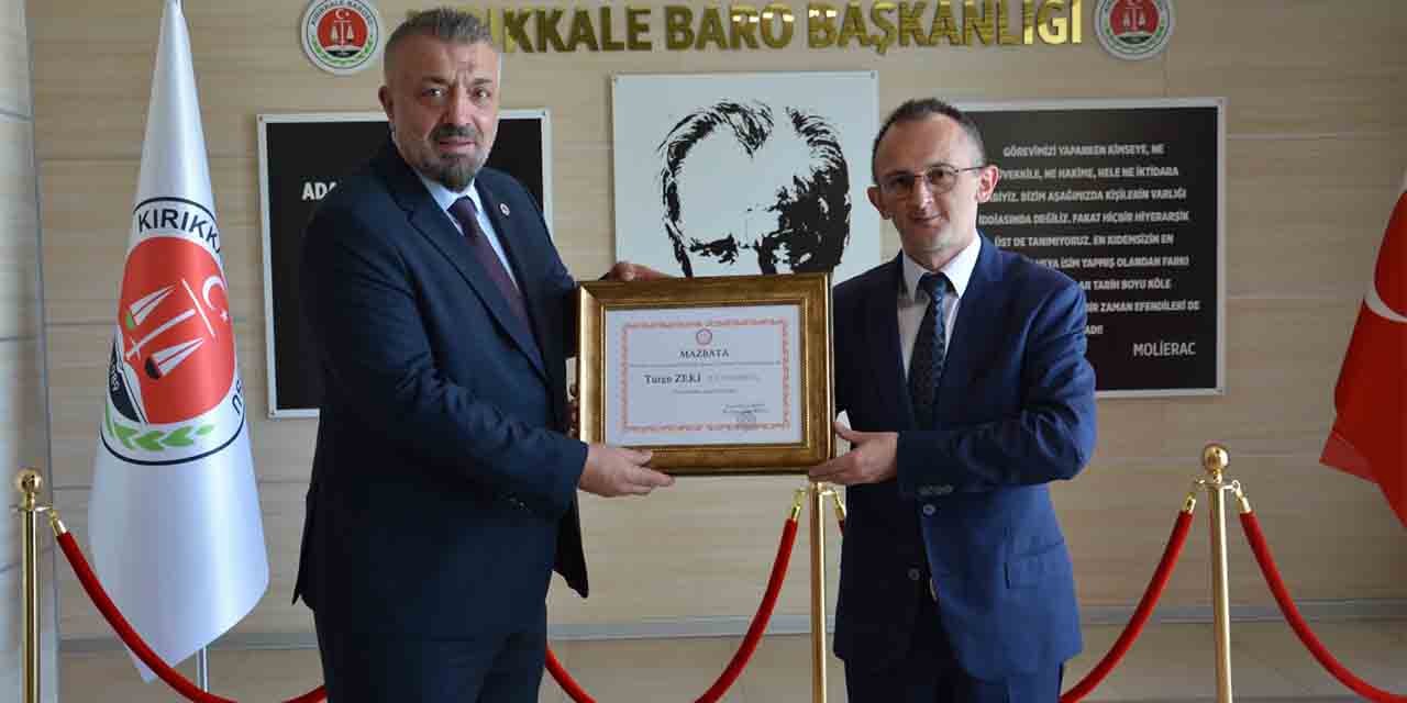 Baro Başkanı Zeki, mazbatasını aldı