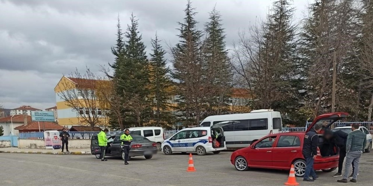 Polisin şok uygulamalarında aranan 9 kişi yakalandı