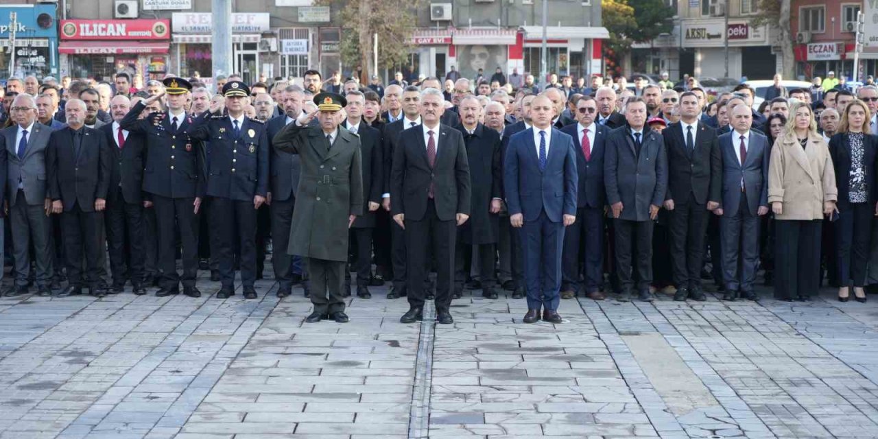 Kırıkkale’de saat 09.05’te hayat durdu