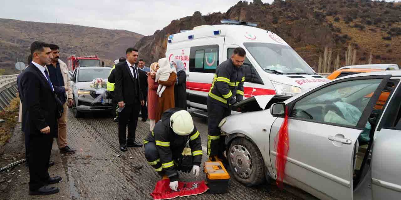 Kırıkkale'de düğün konvoyu kaza yaptı!