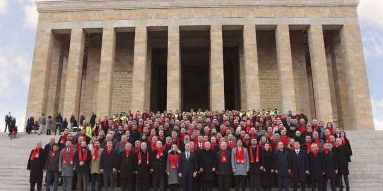 Ankara Sanayi Odası heyeti Anıtkabir’i ziyaret etti