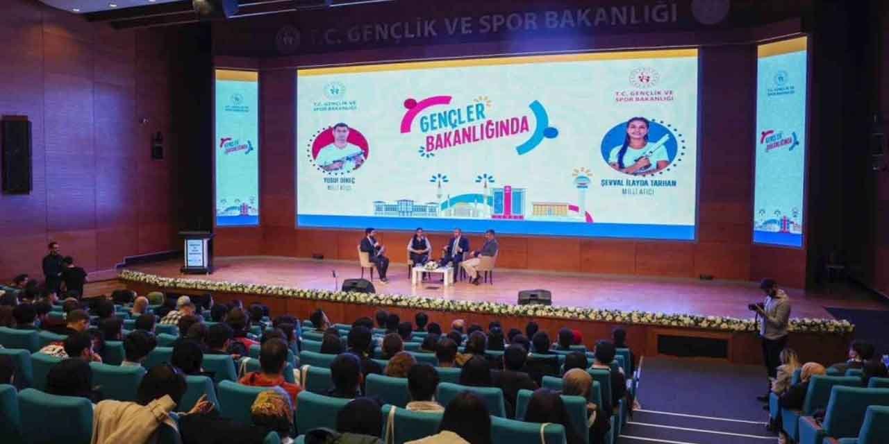 Bak: “Yusuf Dikeç’in pozu tüm olimpiyatlarda ve hala fenomen”