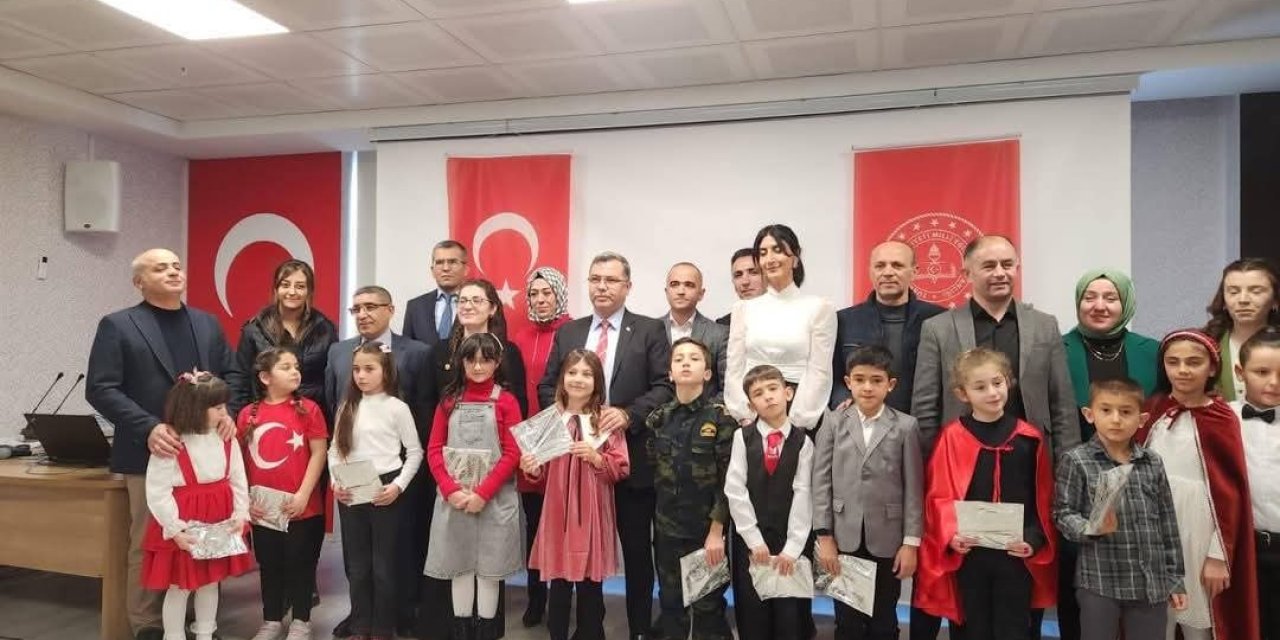 İstiklal Marşı’nı güzel okuma yarışmasında il birincisi oldu