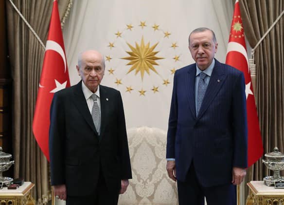 Devlet Bahçeli’ye ve R.Tayyip Erdoğan’a sahip çıkmalıyız