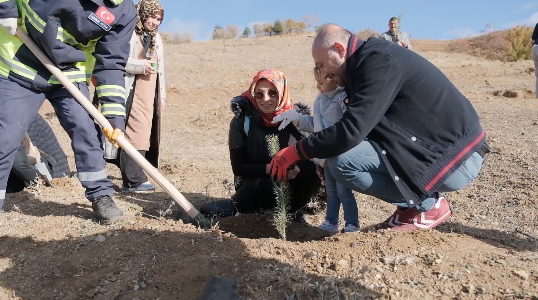 MHP’den her üye için bir fidan