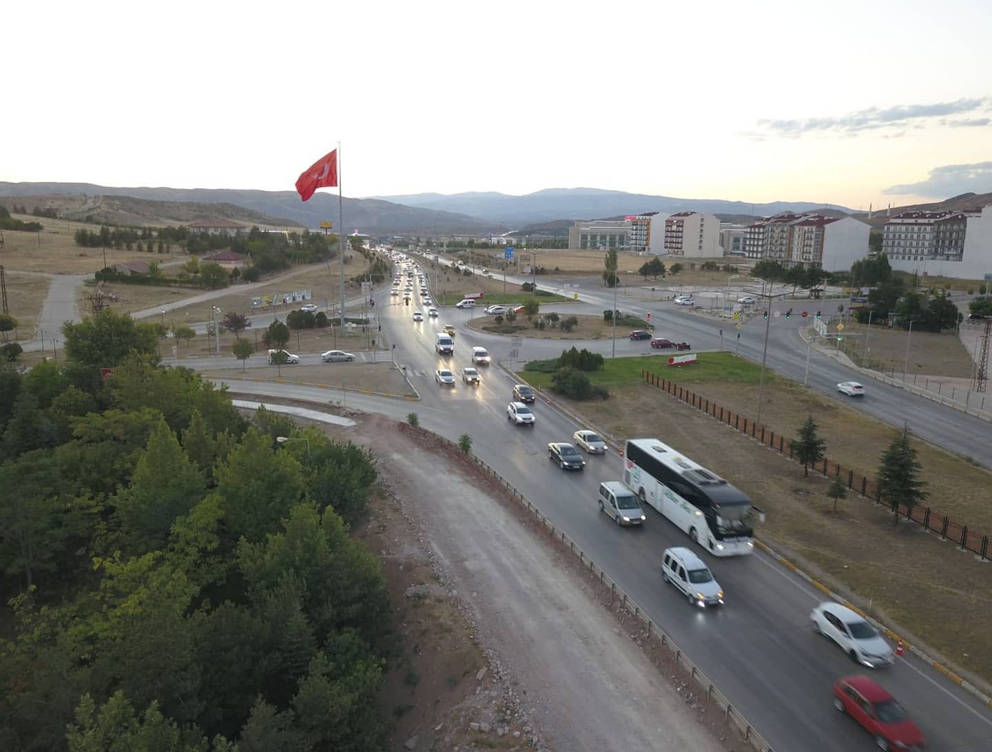 Yenişehir'e Battı-Çıktı Kavşak