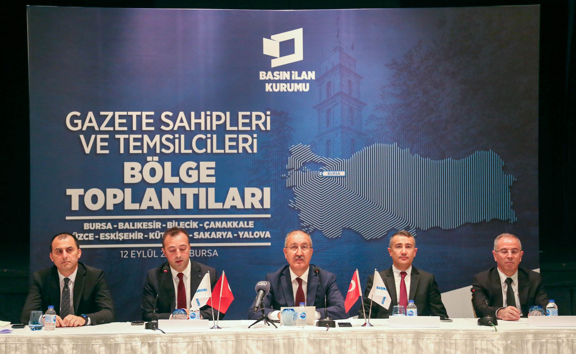 Gazete sahipleri bölge toplantıları başladı