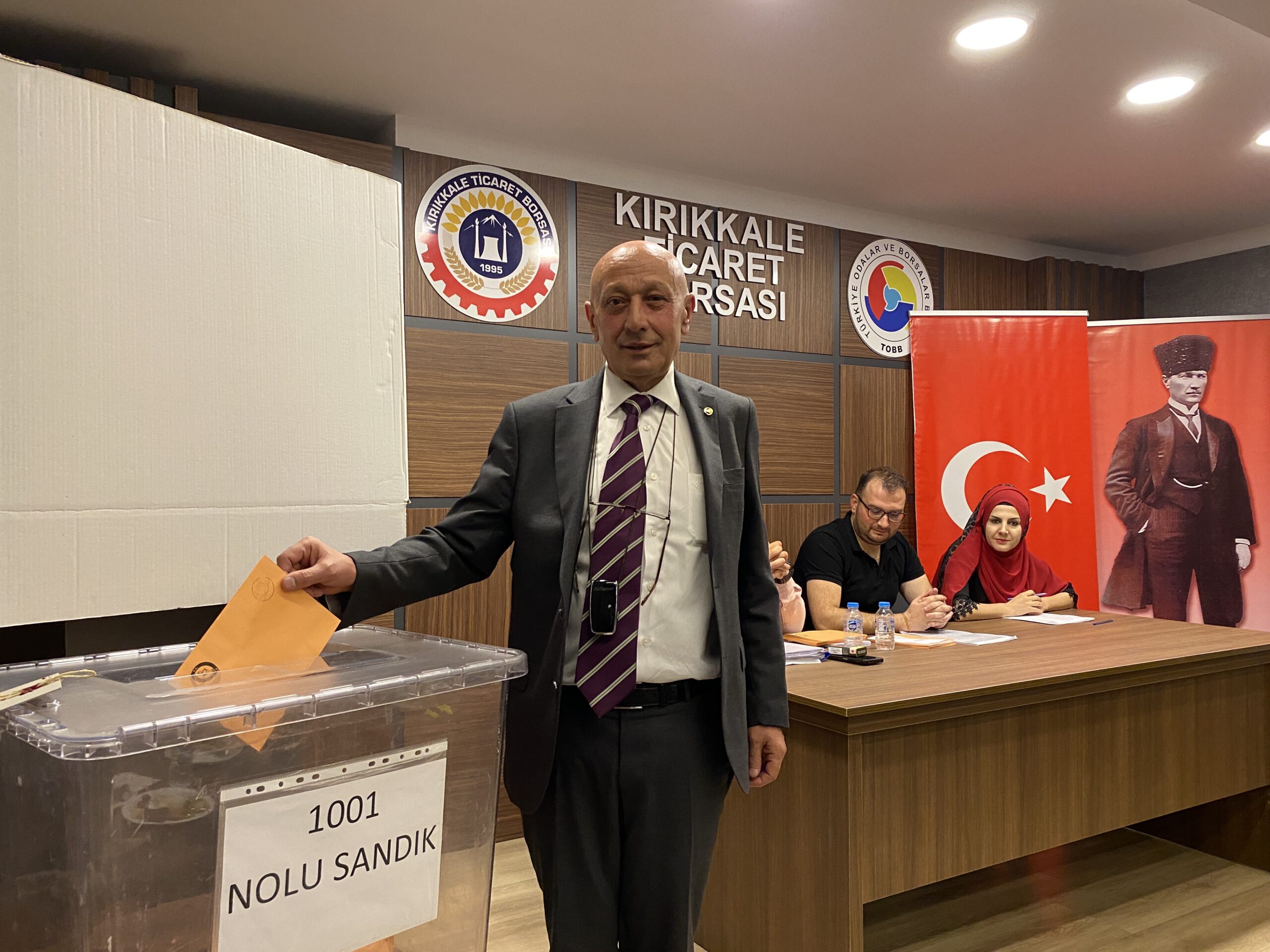 BAŞKAN SÜMER GÜVEN TAZELEDİ