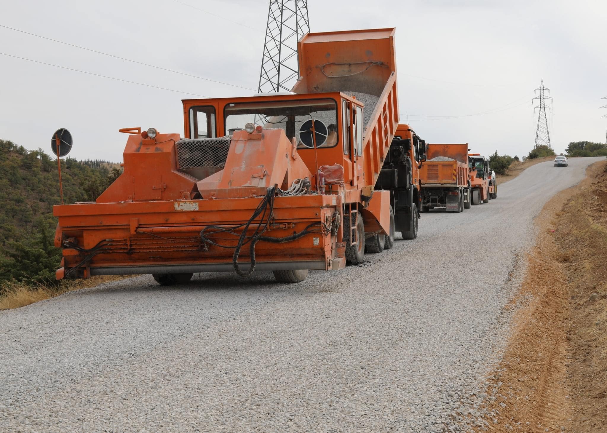 Topal Dede Türbesi yolu asfaltlandı