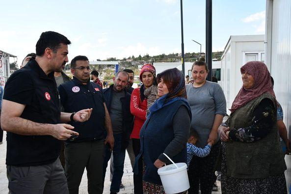 TEKBIYIKOĞLU VATANDAŞIN TALEP VE SORUNLARINI DİNLEDİ