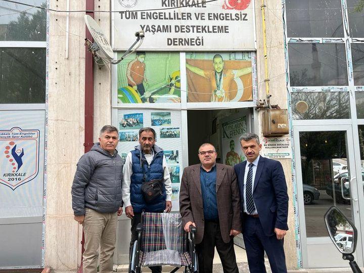 ENGELLİLER DERNEĞİ’NDEN ÖRNEK DAVRANIŞ