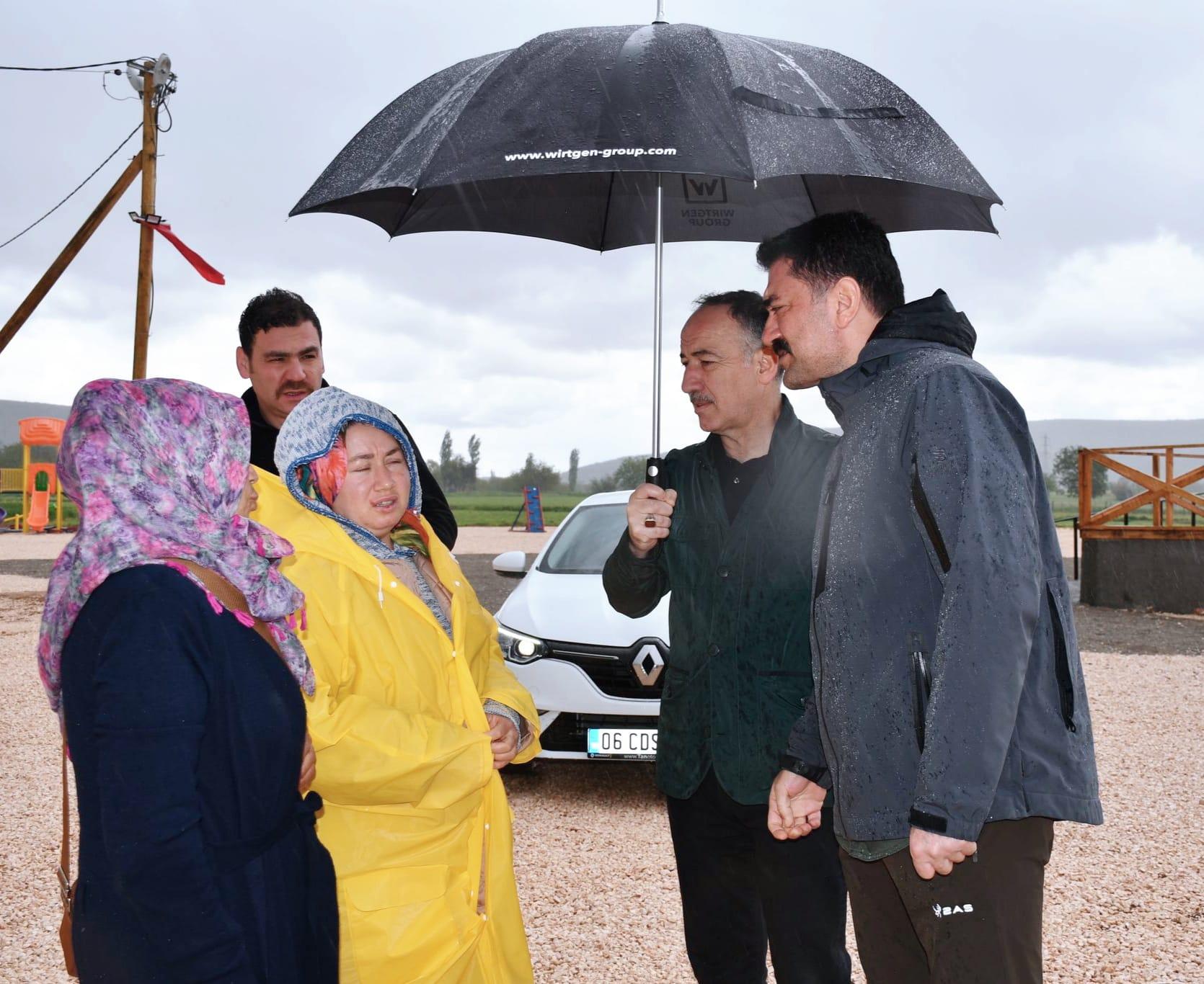 TEKBIYIKOĞLU, GEÇİCİ KONAKLAMA ALANLARINDA İNCELEMELERDE BULUNDU