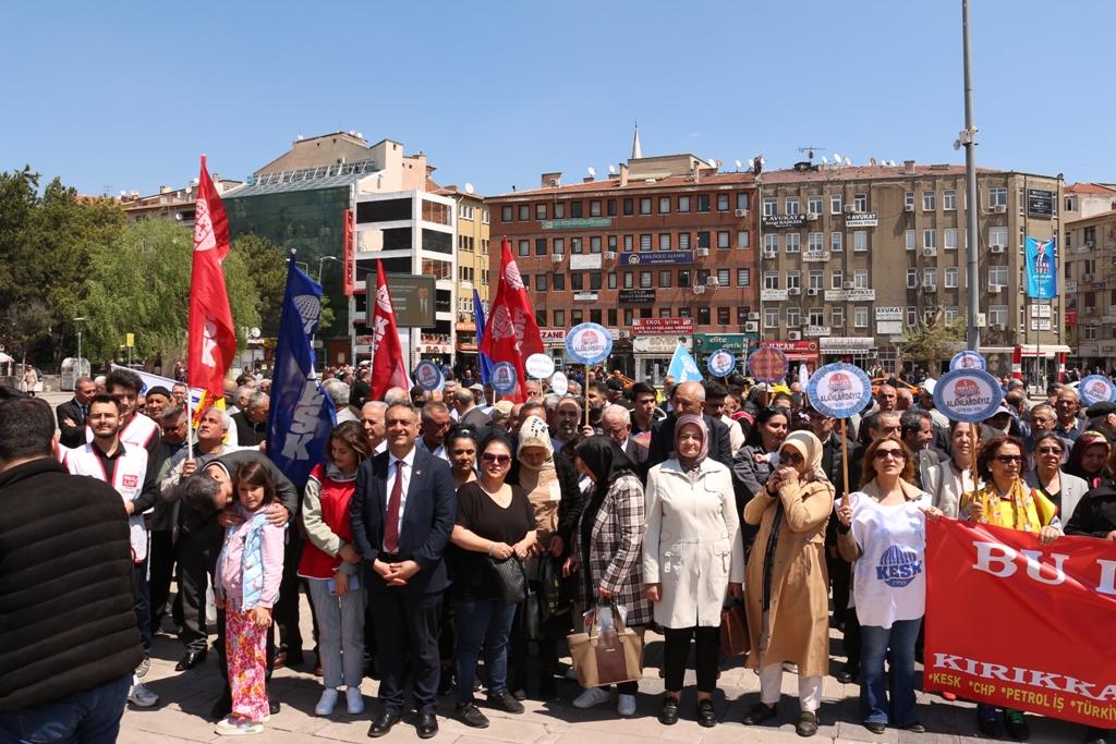 Bu Düzen Böyle Gitmez!  Birlikte Değiştireceğiz!