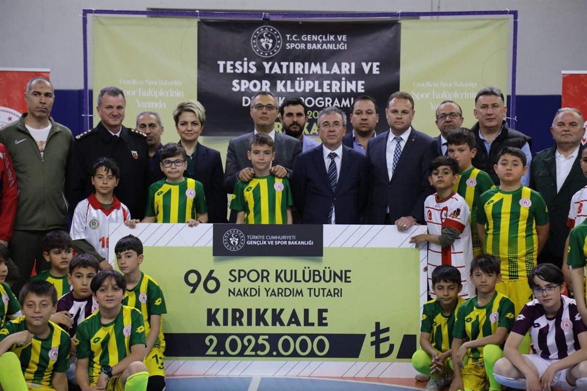 96 Spor Kulübüne 2 Milyon 25 Bin TL Nakdi Yardım