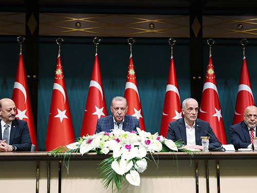 Cumhurbaşkanı Erdoğan, Kamu İşçilerinin Zam Oranını Yüzde 45 Olarak Açıkladı