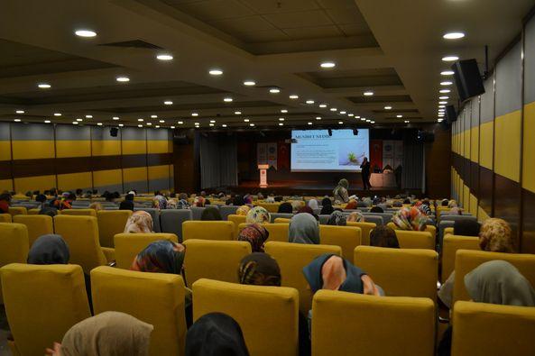 Kırıkkale’de Ailelere Yönelik Konferans Düzenlendi