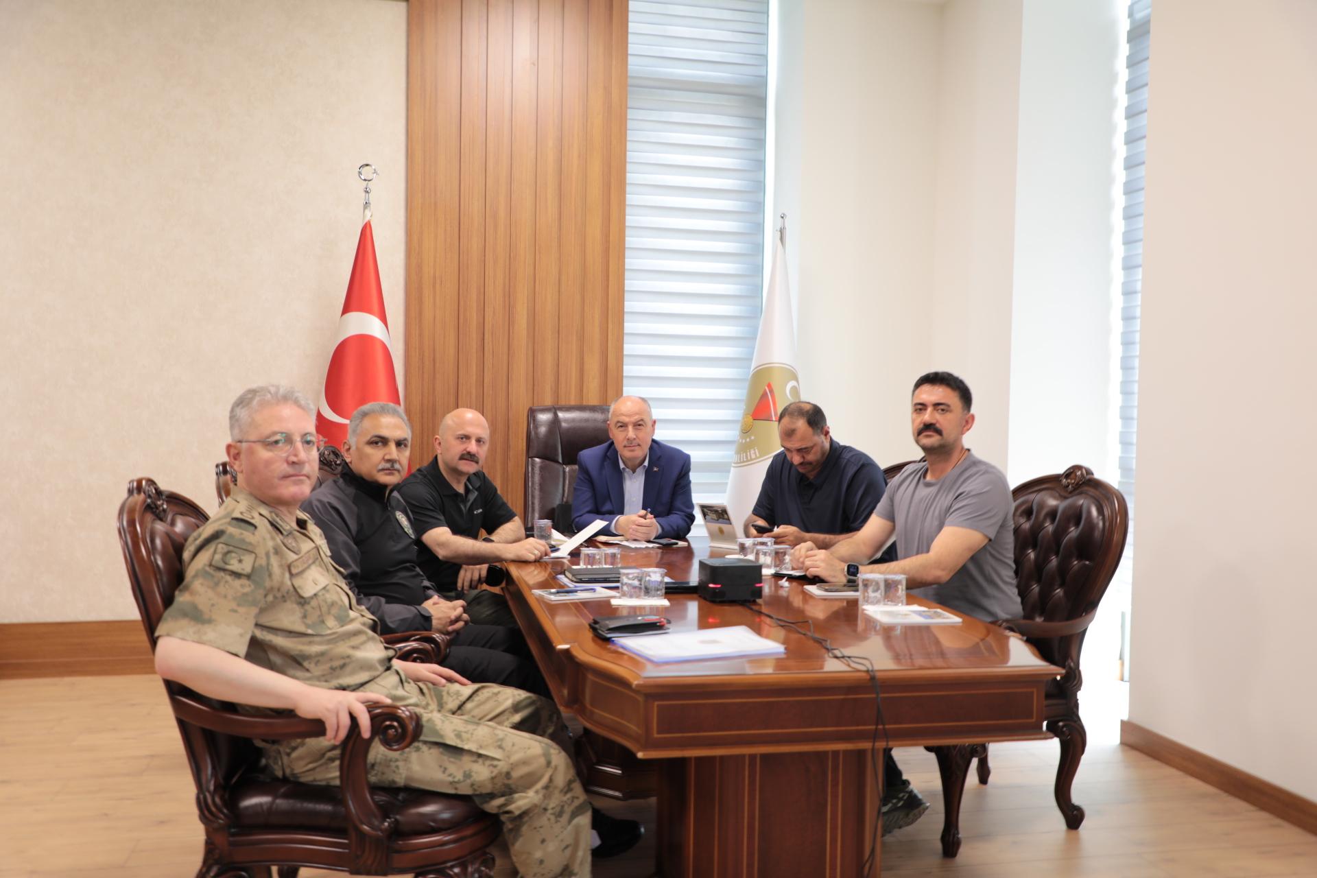 Vali Tekbıyıkoğlu Seçim Güvenliği Toplantısına Katıldı