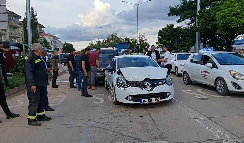 Zincirleme Trafik Kazası