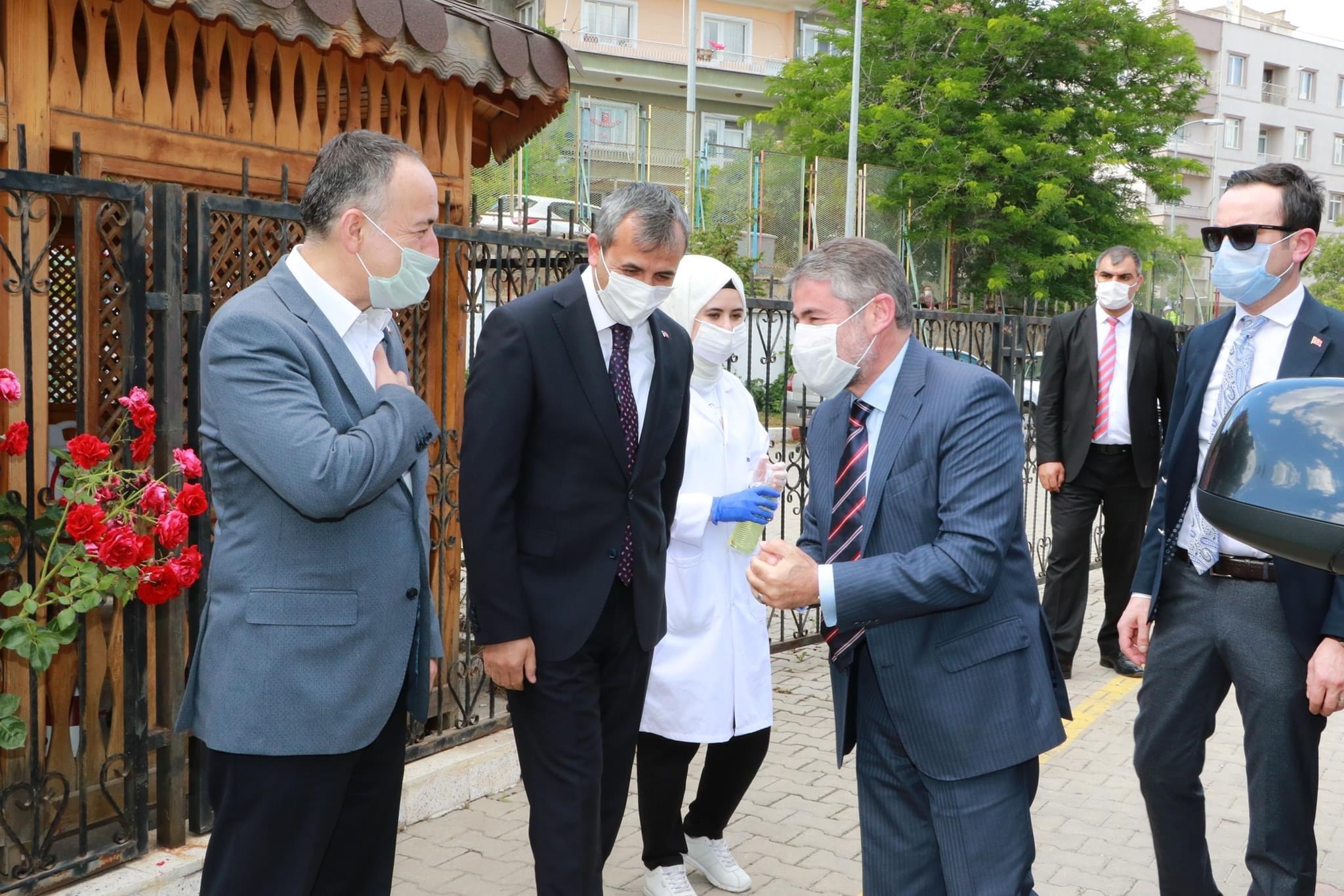 Nureddin Nebati: "Türkiye'de İyimser Bir Tablo Var"