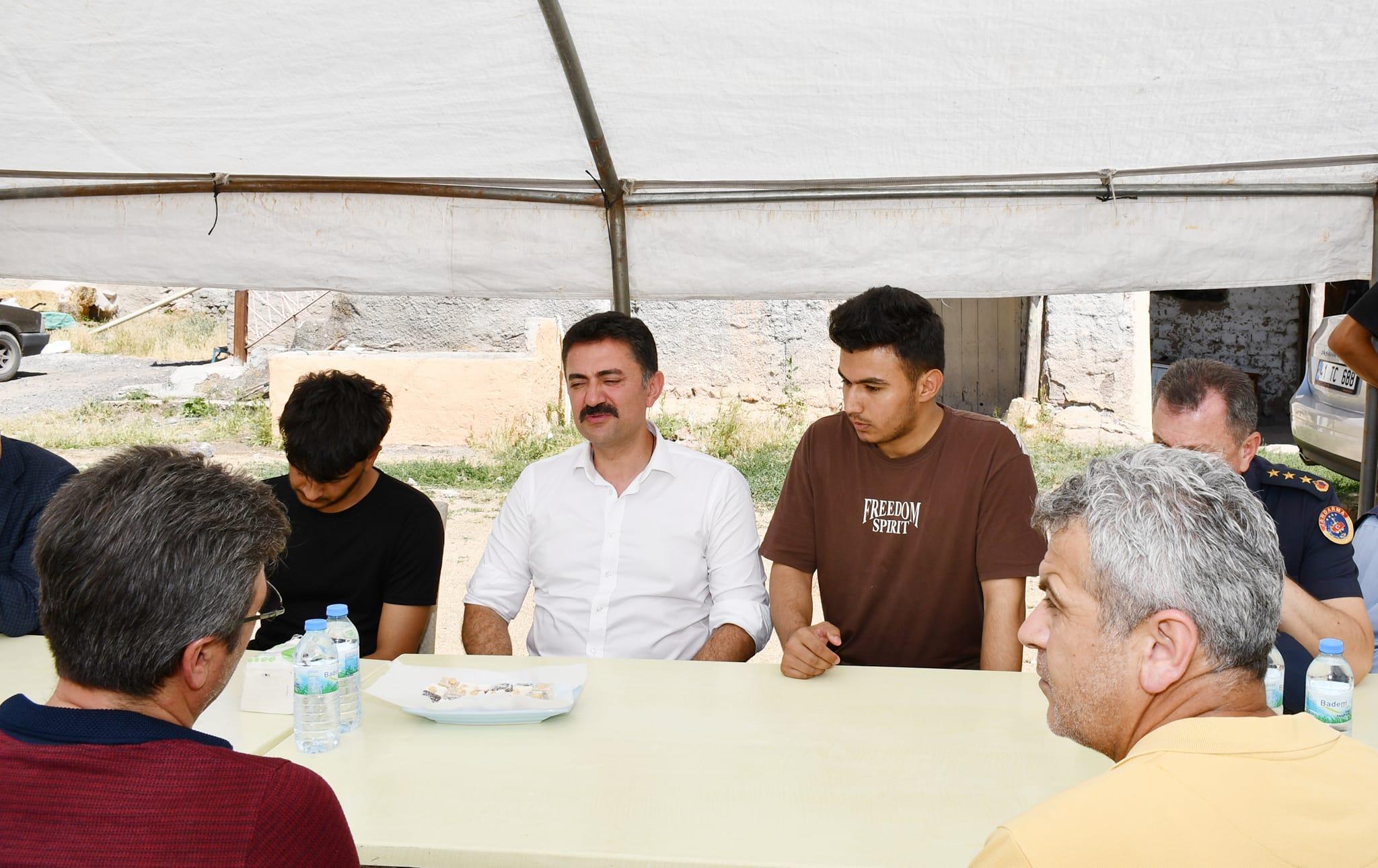 Vali Tekbıyıkoğlu’ndan Uçarsu Ailesine Taziye Ziyareti