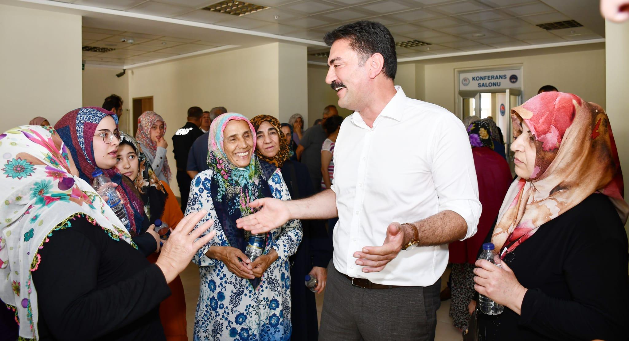 Tekbıyıkoğlu afetzedeler ile bir araya geldi