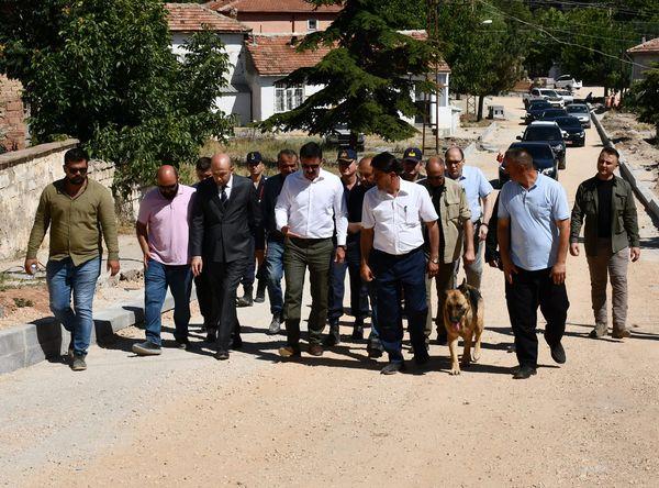 Vali Tekbıyıkoğlu Hasandede Köyü’nde İncelemelerde Bulundu