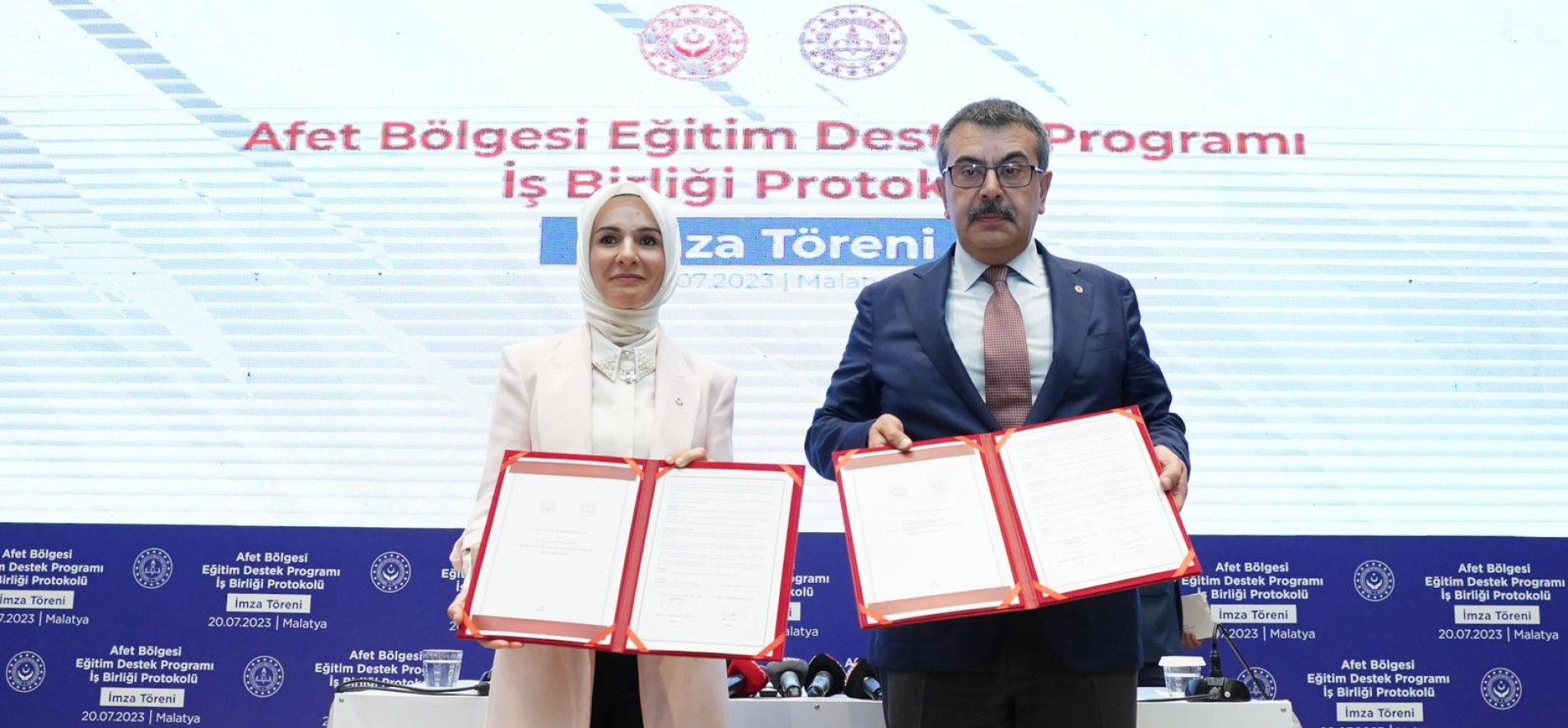 İki Bakanlık Arasında "Afet Bölgesi Eğitim Destek Programı İş Birliği Protokolü" İmzalandı